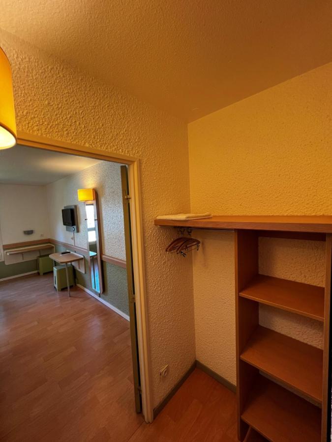 Ibis Budget Marseille Est Porte D'Aubagne Bagian luar foto