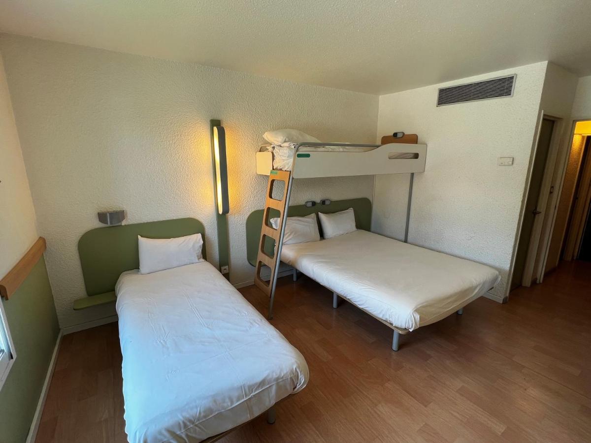 Ibis Budget Marseille Est Porte D'Aubagne Bagian luar foto