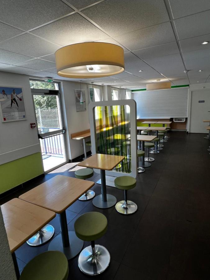 Ibis Budget Marseille Est Porte D'Aubagne Bagian luar foto