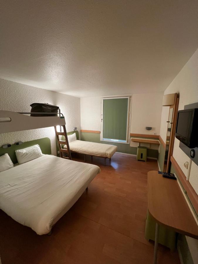 Ibis Budget Marseille Est Porte D'Aubagne Bagian luar foto
