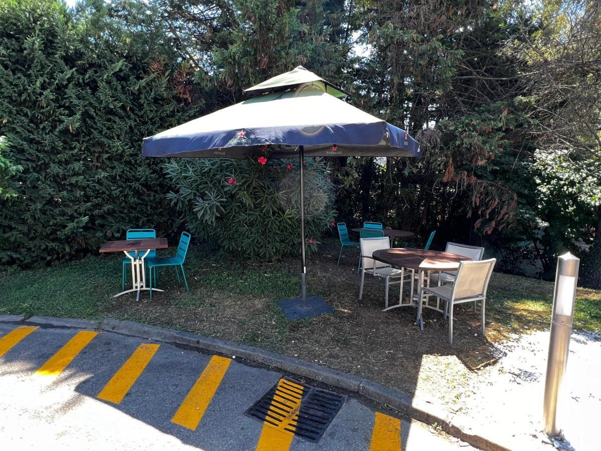 Ibis Budget Marseille Est Porte D'Aubagne Bagian luar foto