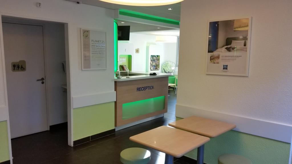 Ibis Budget Marseille Est Porte D'Aubagne Bagian luar foto